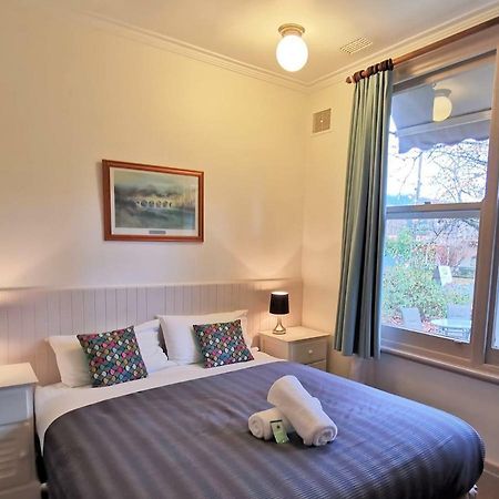 Elm Lodge Bright Bagian luar foto