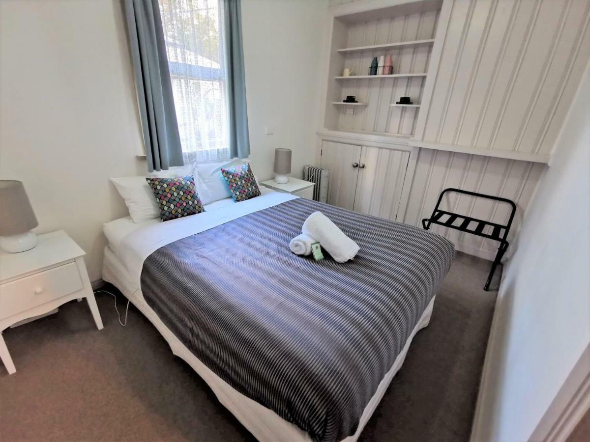 Elm Lodge Bright Bagian luar foto