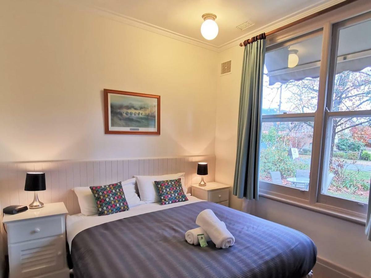 Elm Lodge Bright Bagian luar foto